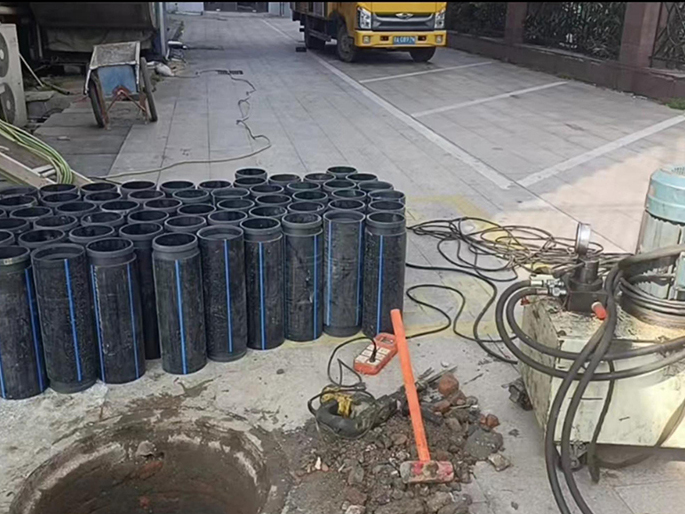 清涧PE置换管厂家 DN315置换管 非开挖管短管置换